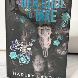Her Soul to Take – Special Edition Hardcover – Harley Laroux – Dark Romance